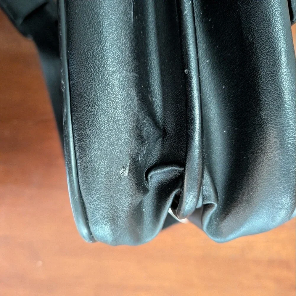 Kenneth Cole this kenneth